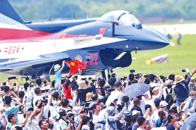 我操了大胸美女骚货网站长春航空展迎来首个公众日